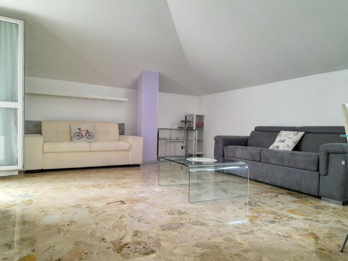 Bike House "Silver" سيرياته المظهر الخارجي الصورة